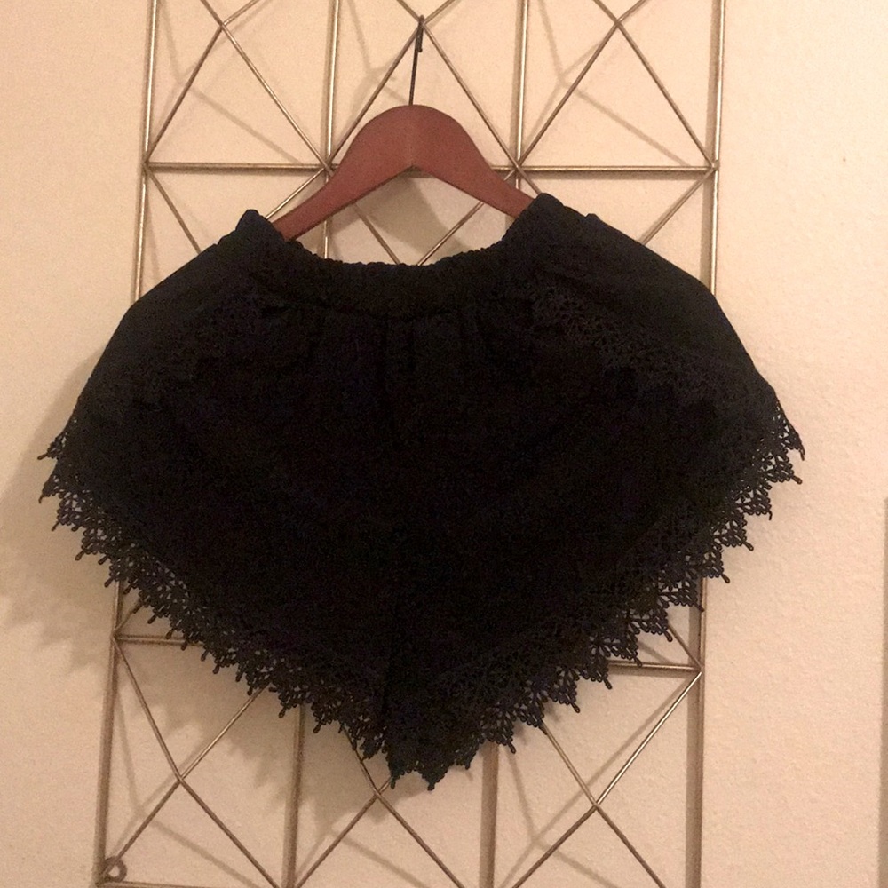 Embroidered Hem Shorts